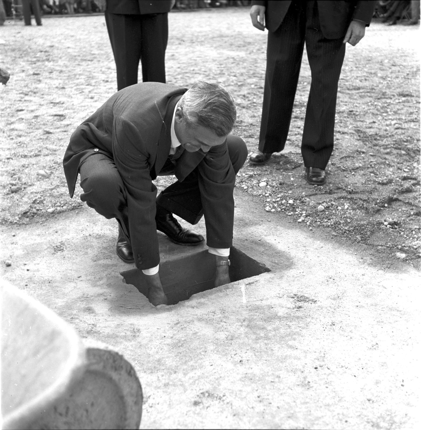Bloch laying CERN’s first stone, 10 June 1955